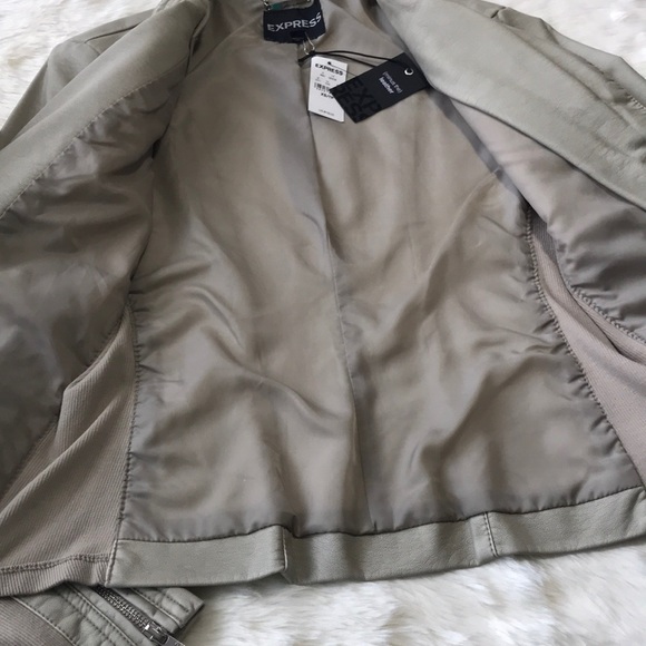 ๐Express(Minus The)Leather Jacket ๐ธ Size XS/TP - Picture 5 of 8